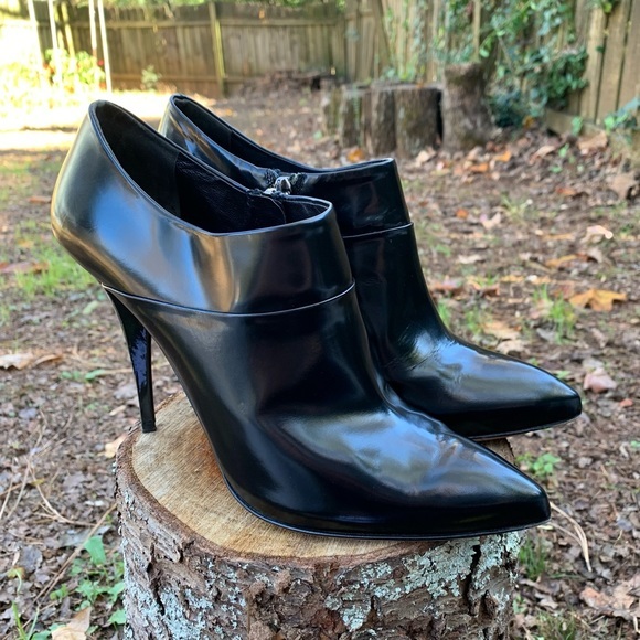 Prada Black black patent leather ankle boots pointed toe 39.5 - Picture 1 of 15
